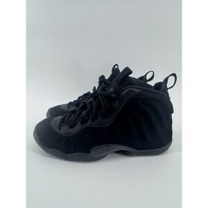 Nike Air Foamposite One Black Suede (GS) Size 5Y